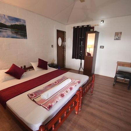 Regina Silva Camping & Nature Resort Paithalmala Buitenkant foto